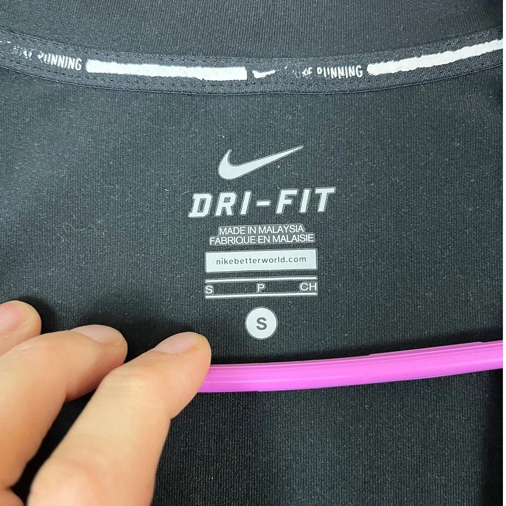 Nike Pullover Womens S Dri-FIT Running Top Black Quarter-Zip Thumbhole EUC